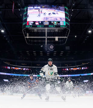 Malmö Redhawks Lauri Pajuniemi och Färjestads Adam Ollas