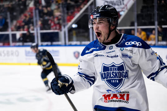 Karlskogas Alexander Ljungkrantz jublar