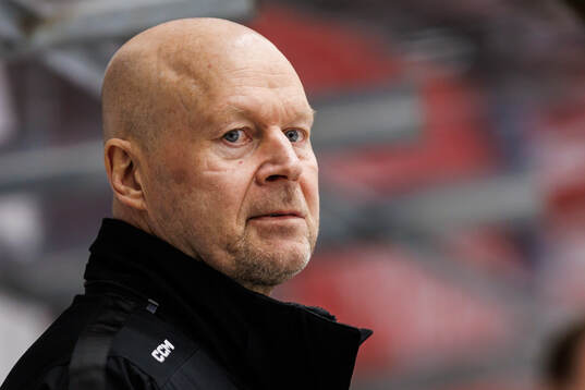 Almtunas tränare Marcus Ragnarsson