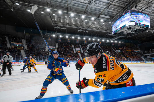 Djurgårdens Victor Eklund och Luleås Erik Gustafsson