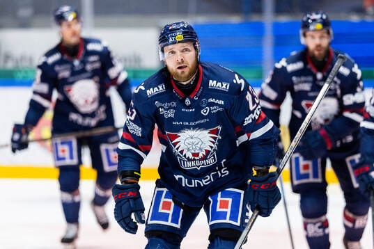 Linköpings Robin Kovacs jublar