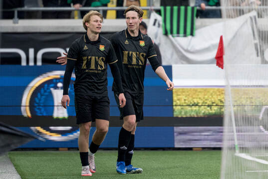 GAIS Max Andersson och Robin Frej jublar