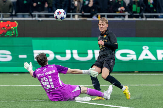 GAISs Henry Sletsjøe och IFK Norrköpings målvakt David