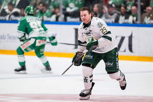 Färjestads Oskar Steen