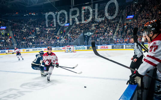 Växjös Ville Svensson och Örebros Patrik Puistola
