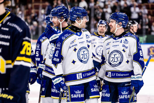 Leksands Wiktor Nilsson och Matt Caito jublar