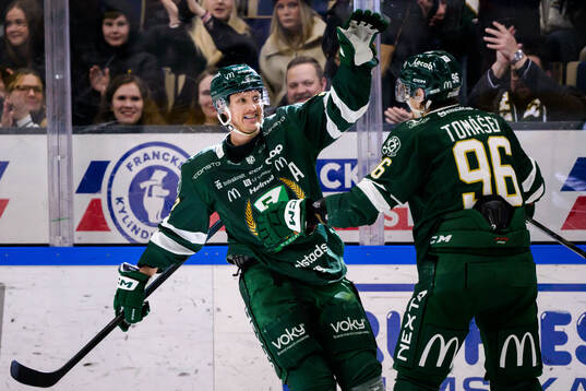 Färjestads Magnus Nygren jublar