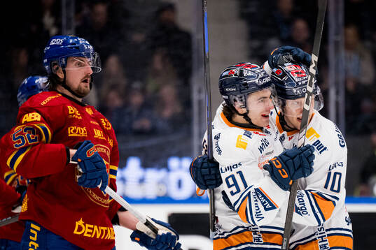 Växjös Felix Robert jublar