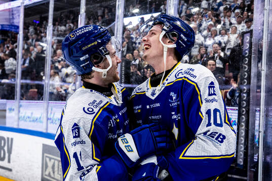 Leksands Wiktor Nilsson och Anton Johansson jublar