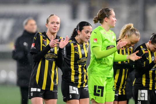 Häckens Lisa Löwing jublar