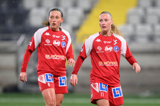 Linköpings Petronella Winblad och Emma Viklund