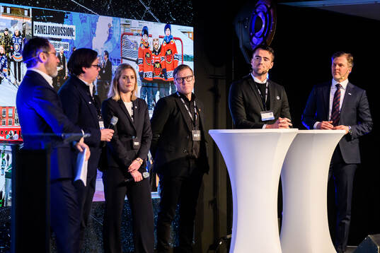 Panelsamtal med Martin Carlsson-Wall, moderator, Patric