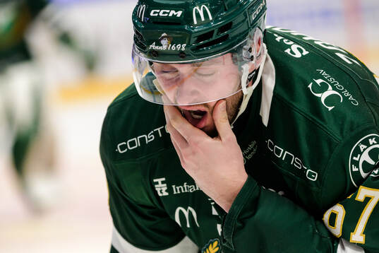 Färjestads Radim Zohorna har ont