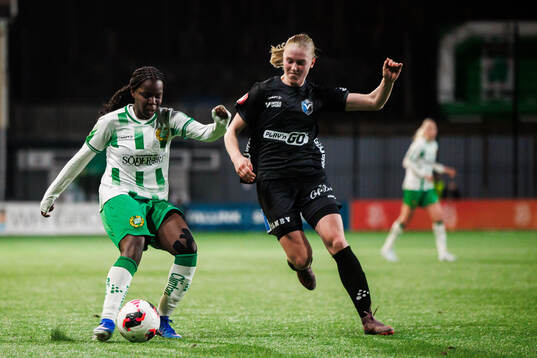 Hammarbys Vivienne Lia och Växjö DFFs Saga Swedman