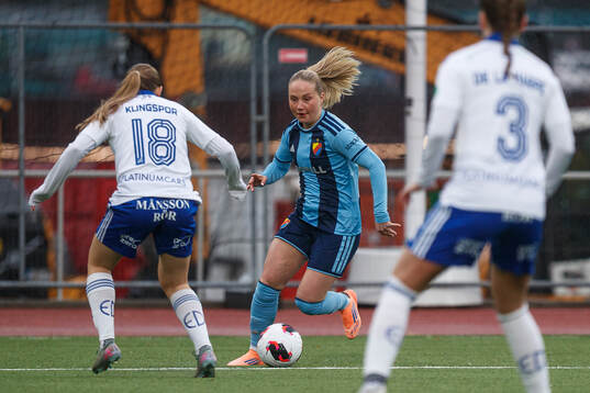 Djurgårdens Maria Olafsdottir Gros och IFK Norrköpings