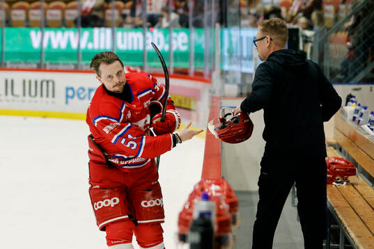 Timrås Timrås Jonathan Dahlén innan ishockeymatchen i