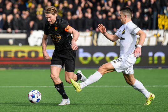 GAISs August Wängberg och AIKs Dino Besirovic