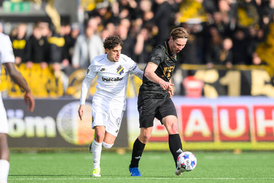 AIKs Taha Ayari och GAISs Robin Frej