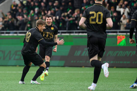 GAIS Kevin Holmén och Matteo De Brienne  jublar