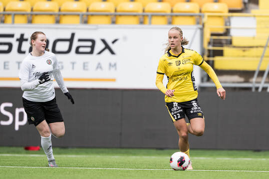 Örebro SKs Elisabeth Tillenius och Elfsborgs Mollie