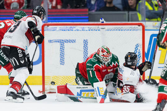 Malmö Redhawks Carl Persson gör 2-1 bakom Frölundas