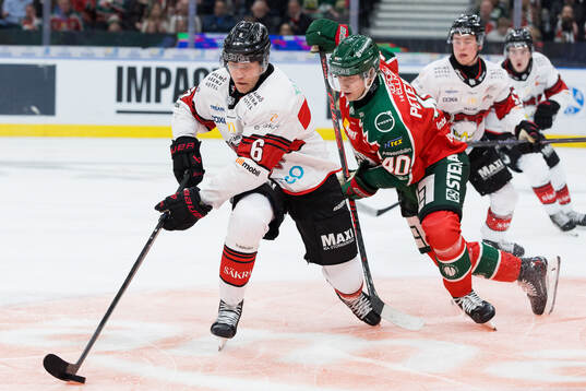 Malmö Redhawks Eemil Viro och Frölundas Jacob Peterson