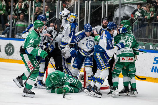 Bråk mellan Rögle och Leksandsspelare