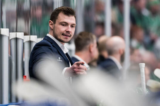 Rögles assisterande tränare Max Bohlin