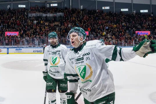 Färjestads Jack Berglund jublar