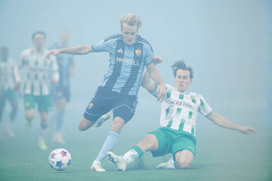 Djurgårdens Oskar Fallenius och Hammarbys Hampus Skoglund