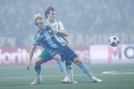 Djurgårdens Oskar Fallenius och Hammarbys Hampus Skoglund