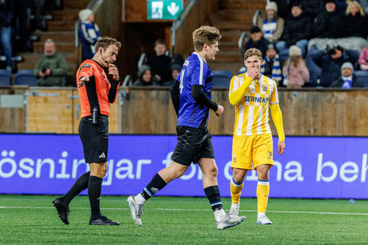 Domare Kristoffer Karlsson dömer straff