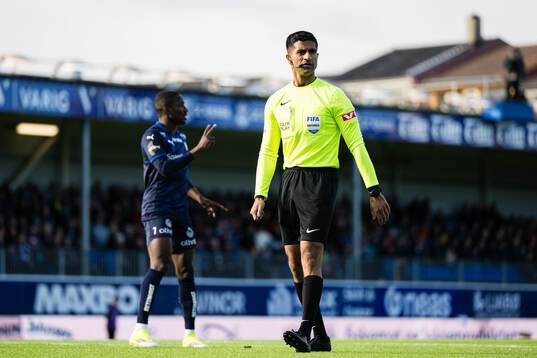 Mohammad Usman Aslam, referee