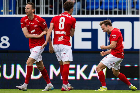 Bård Finne of Brann celebrates