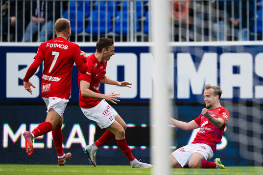 Bård Finne of Brann celebrates