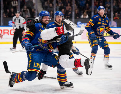 Djurgårdens Jacob Josefson och Malmö Redhawks Fredrik