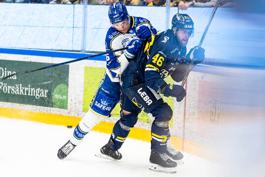 Leksands Alexander Lundqvist och HV71s Joona Luoto