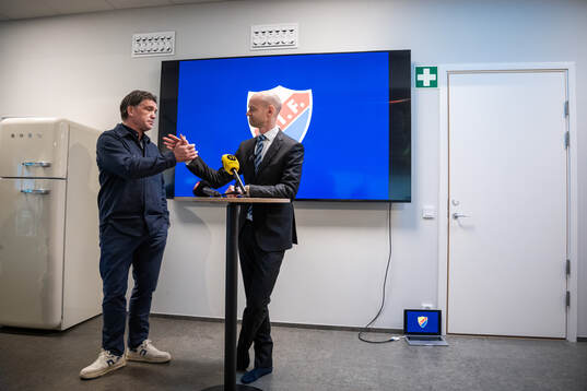 Bosse Andersson, sportchef Djurgården, och Erik Gozzi,