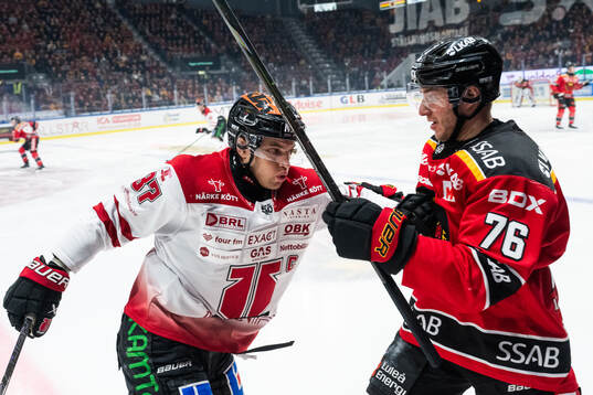 Örebros Glenn Gustafsson och Luleås Anton Levtchi