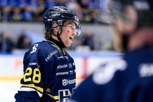 HV71s Justin Glenn Kloos