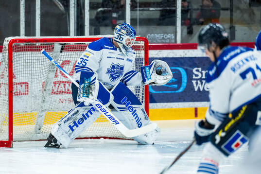 Karlskogas målvakt Lars Volden