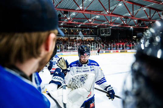 Karlskogas Alexander Ljungkrantz jublar