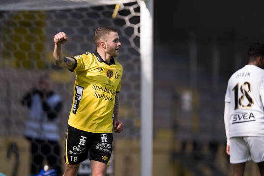 Elfsborgs Julius Magnusson jublar