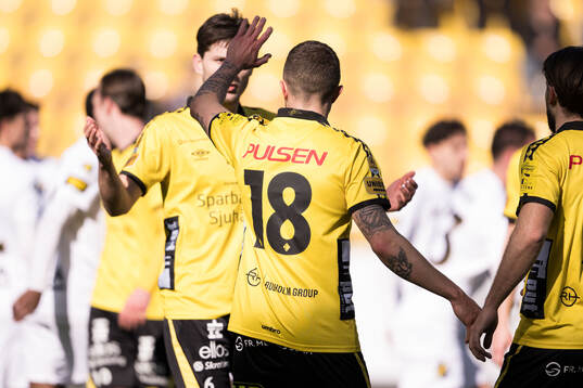 Elfsborgs Julius Magnusson och Taylor Silverholt