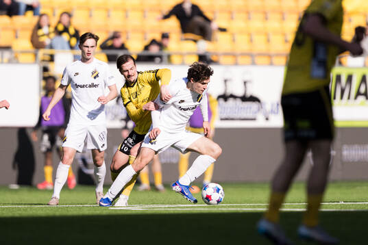 Elfsborgs Simon Olsson och AIKs Linus Järeteg