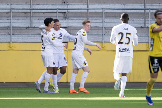 AIKs Kevin Filling jublar