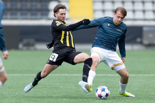 Häckens Adam Lundkvist och Halmstads Ludvig Arvidsson