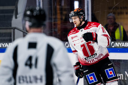 Örebros Kalle Kossila jublar