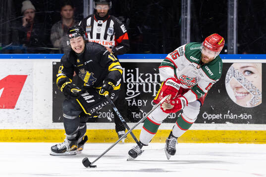 AIKs Scott Pooley och Modos Jacob Bjerselius