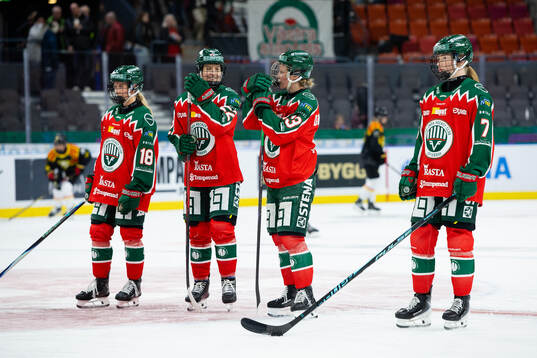 Frölundas Elisa Holopainen, Andrea Dalen, Nellie Svensson
